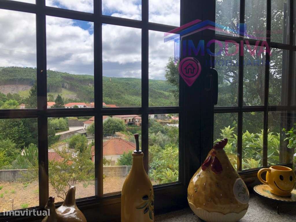 Moradia Isolada T4 em Castanheira de Pera - Grande imagem: 5/60