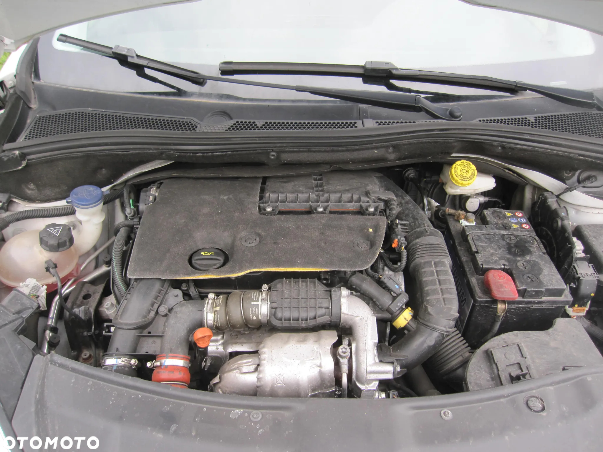 Peugeot 208 1.6 BlueHDi Allure S&S - 14