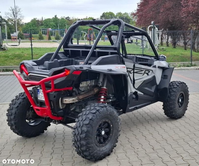 Polaris RZR - 6