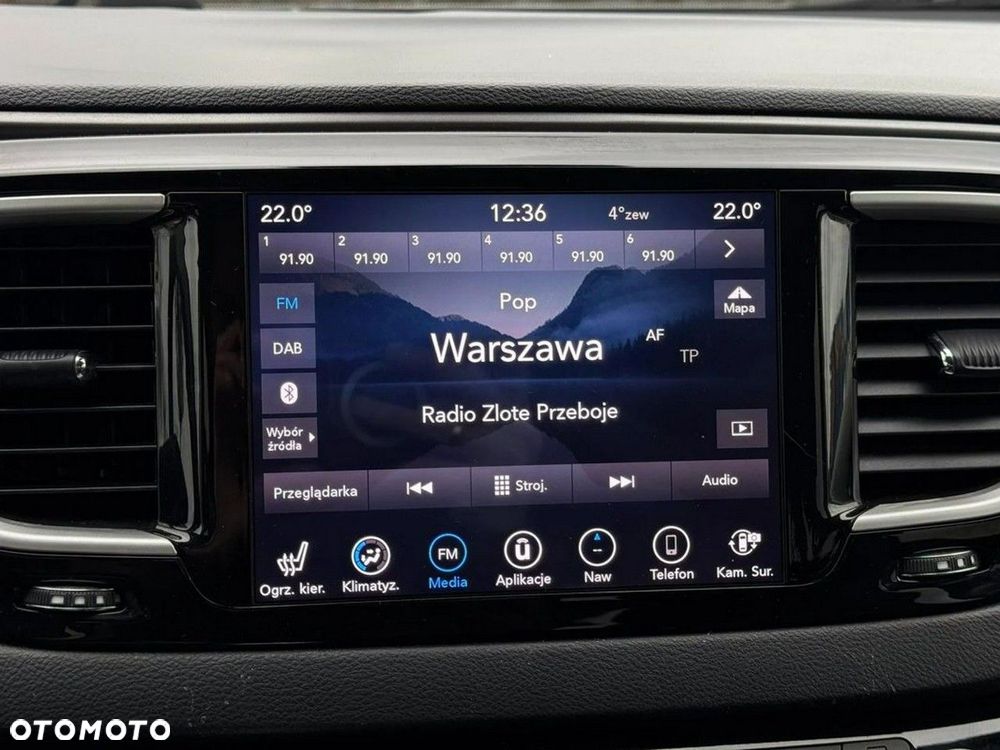 Chrysler Pacifica - 24