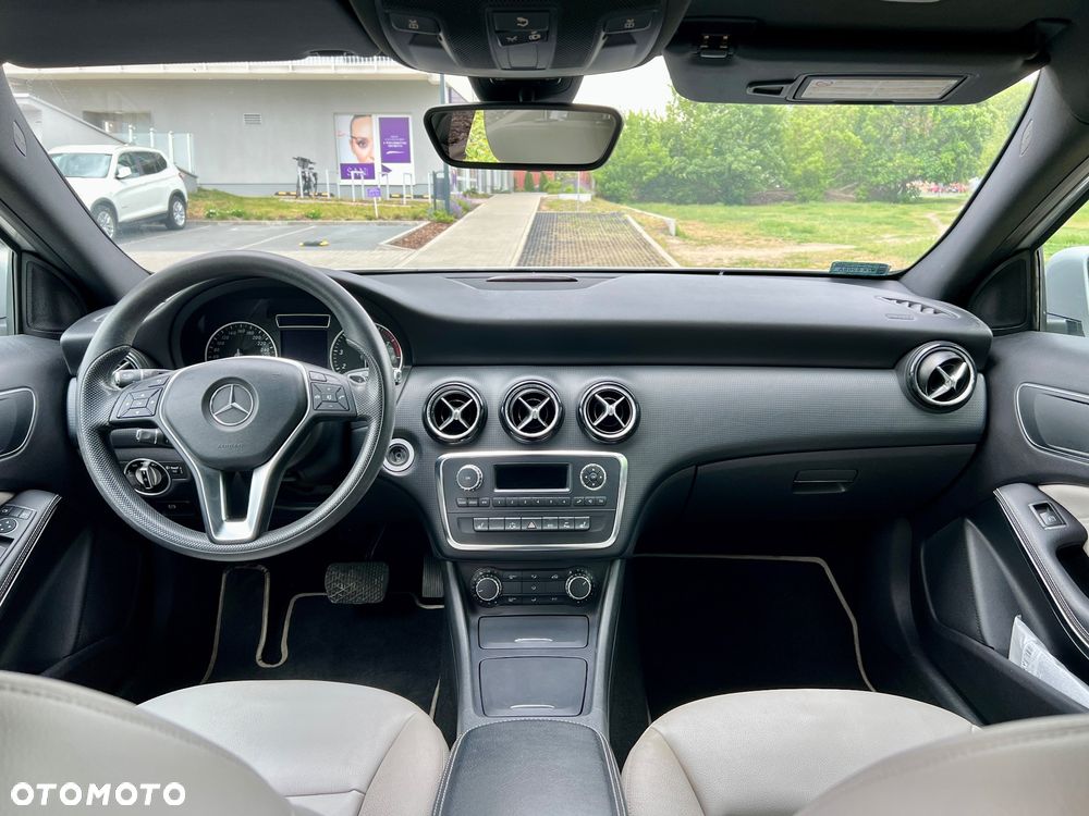 Mercedes-Benz Klasa A 180 (BlueEFFICIENCY) 7G-DCT - 4
