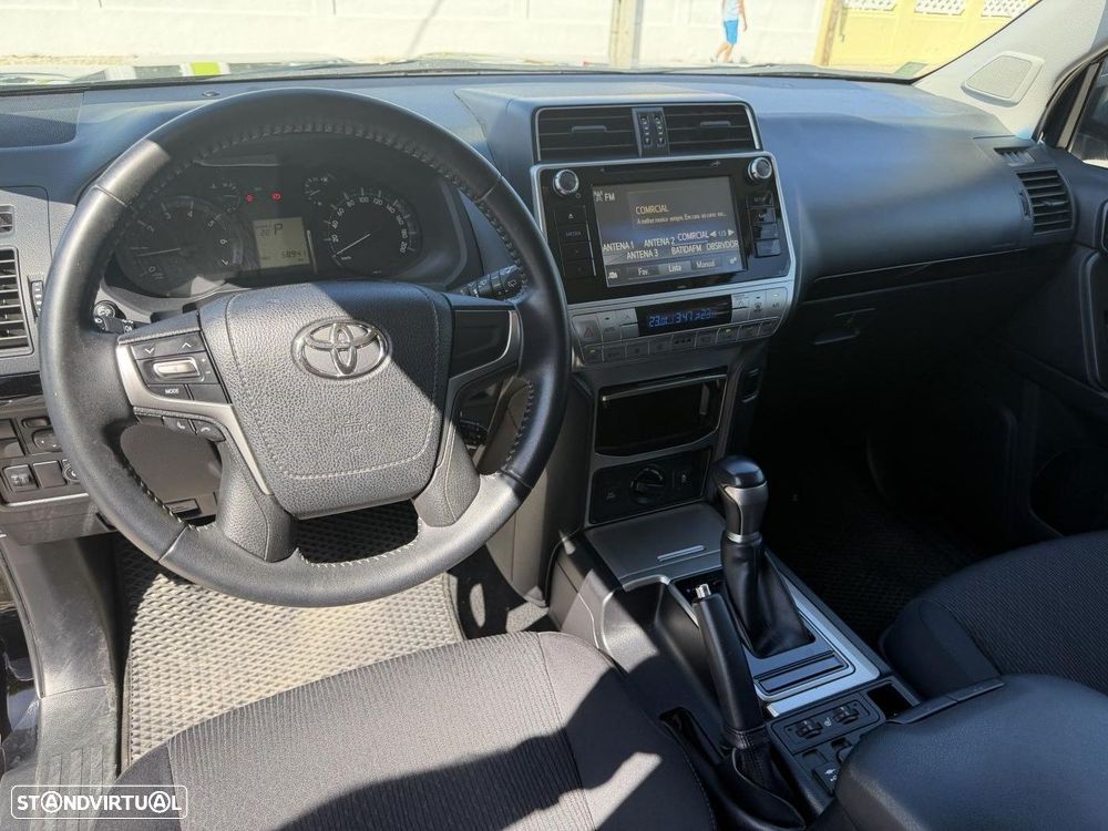 Toyota Land Cruiser Prado - 16