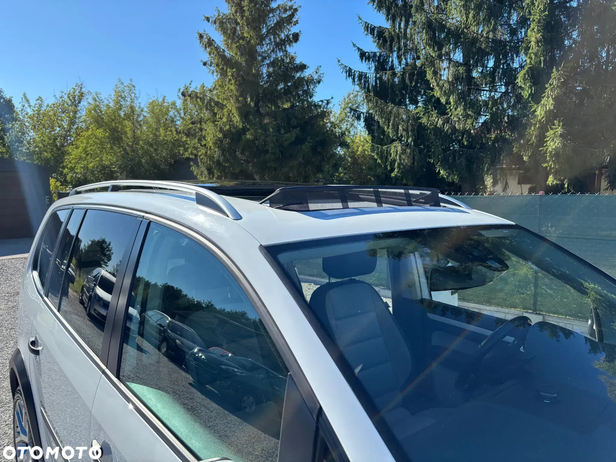 Volkswagen Touran 2.0 TDI DPF DSG Cross - 29