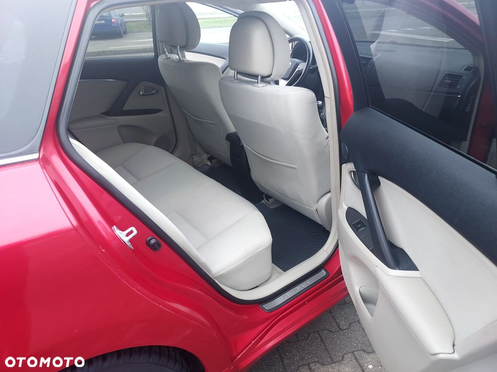 Toyota Avensis 2.0 D-4D Sol plus+NAVI - 20