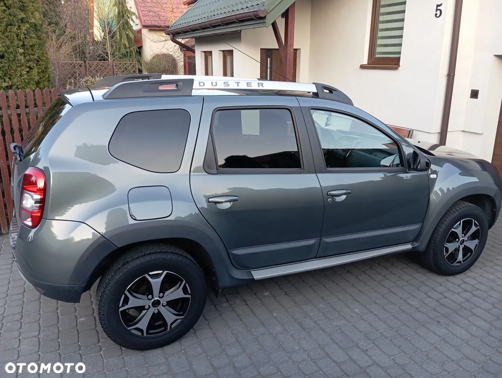 Dacia Duster 1.6 SCe Urban Explorer S&S - 12