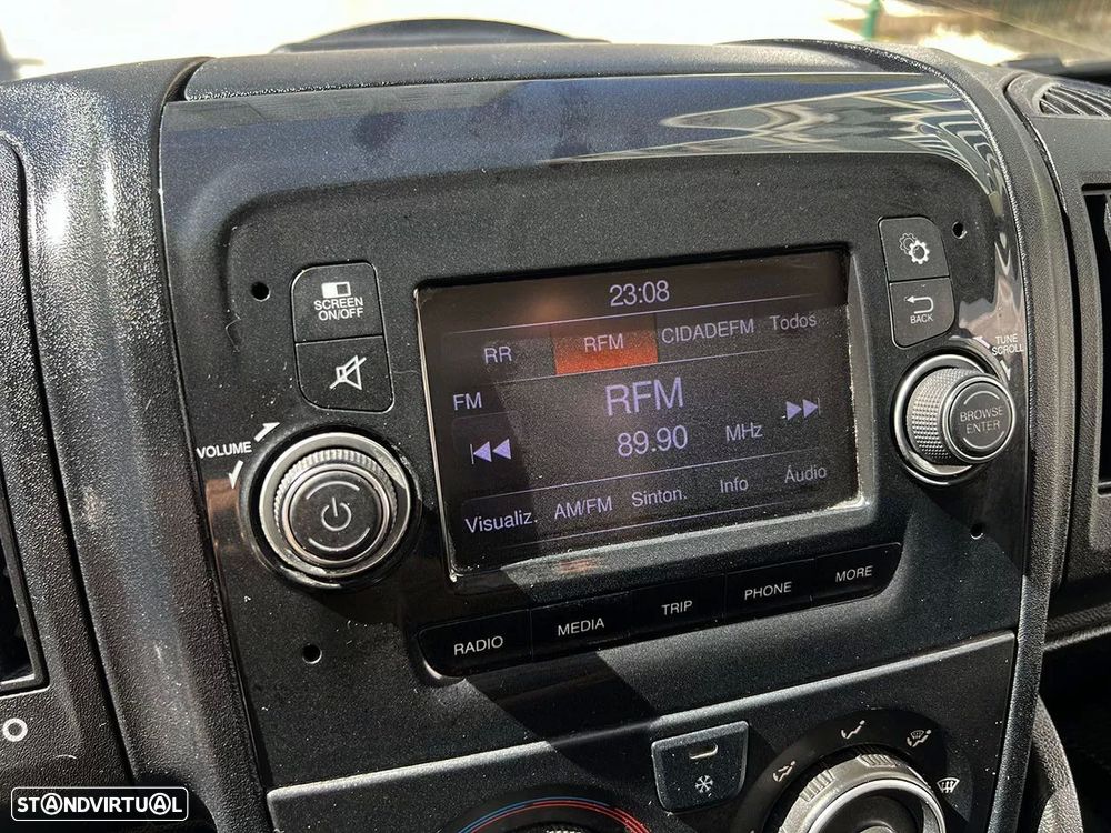 Peugeot Boxer 2.2 bluehdii 335 l2h2 premium - 11