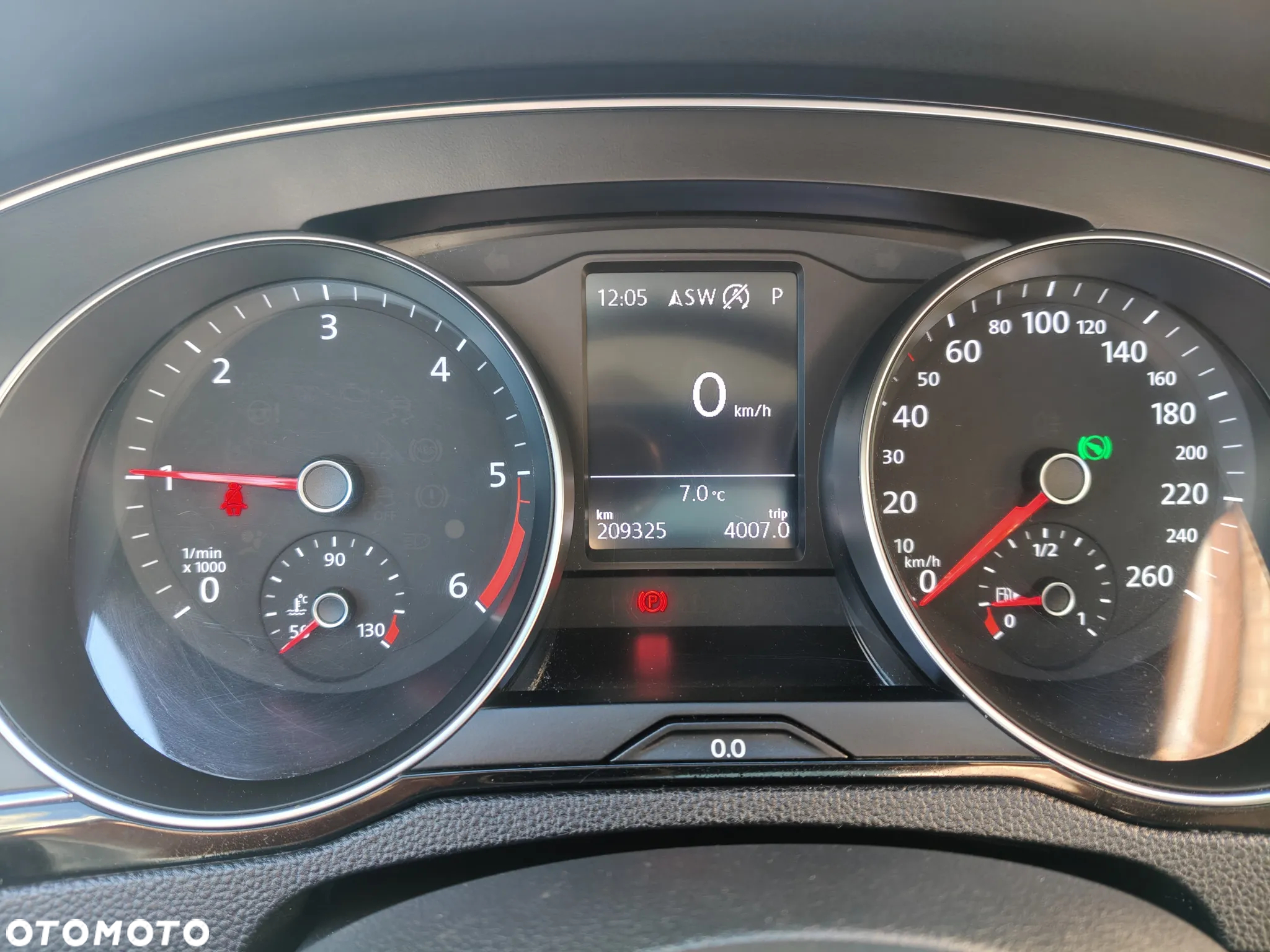 Volkswagen Passat 2.0 TDI BMT Comfortline DSG - 16