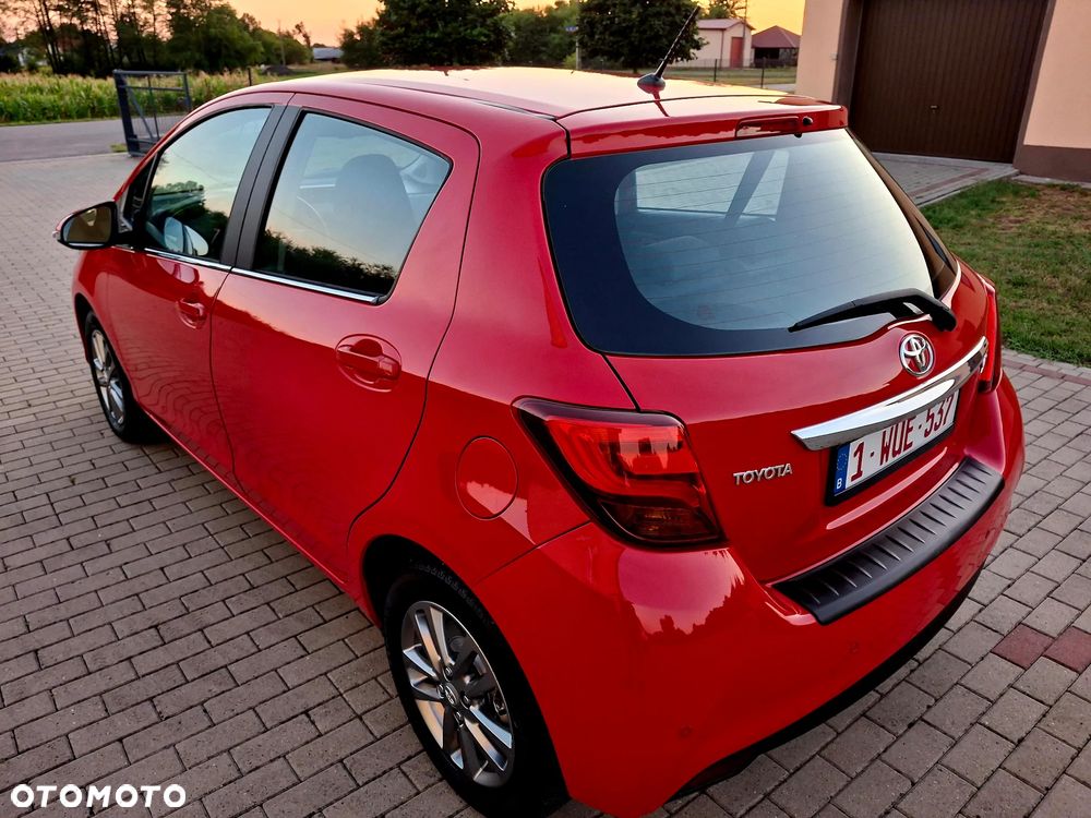 Toyota Yaris 1.33 VVT-i Executive - 17