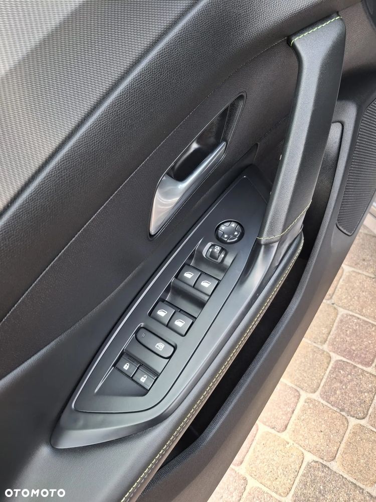 Peugeot 308 PureTech 130 EAT8 GT - 21