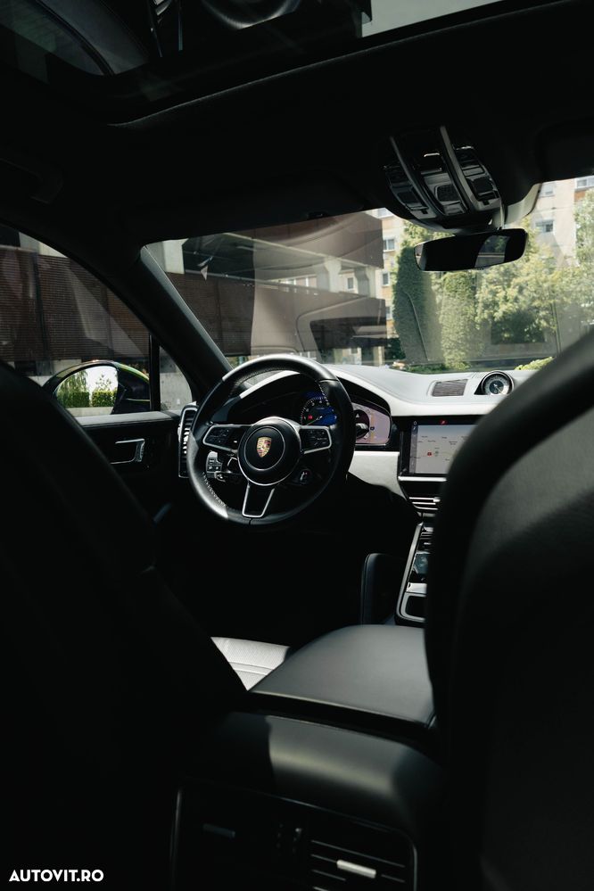 Porsche Cayenne Coupe E-Hybrid Tiptronic S - 38