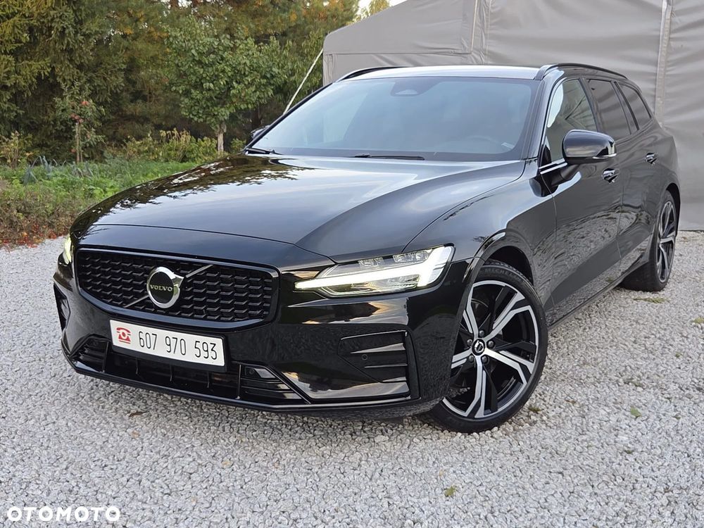Volvo V60 B3 B Plus Dark