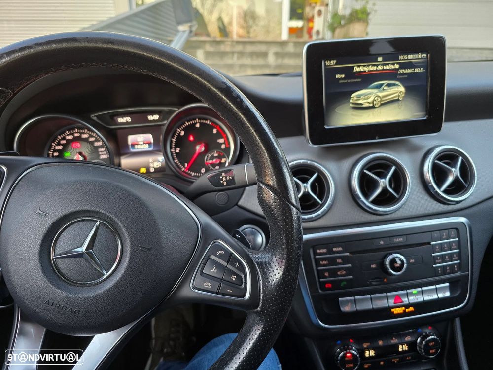 Mercedes-Benz CLA 180 d Shooting Brake Urban Aut. - 10