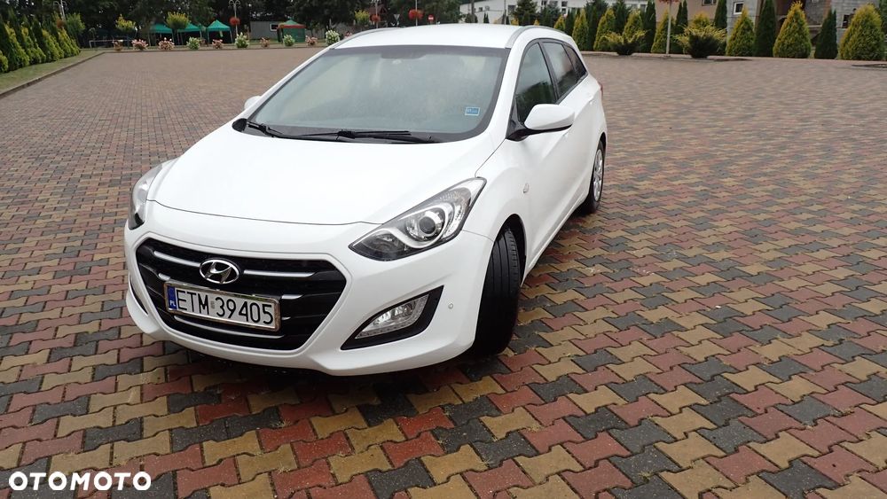 Hyundai i30 1.6 GDI Classic + - 11