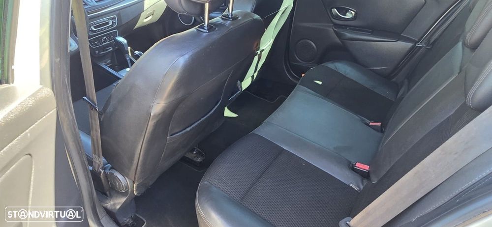 Renault Mégane Sport Tourer 1.5 dCi Dynamique S EDC - 13