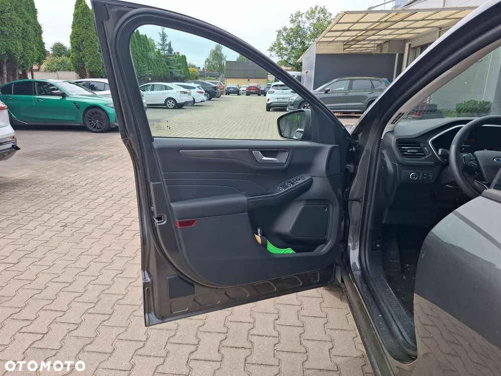Ford Kuga - 23