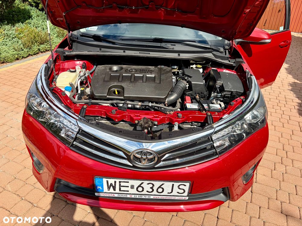 Toyota Corolla 1.6 Premium + - 15