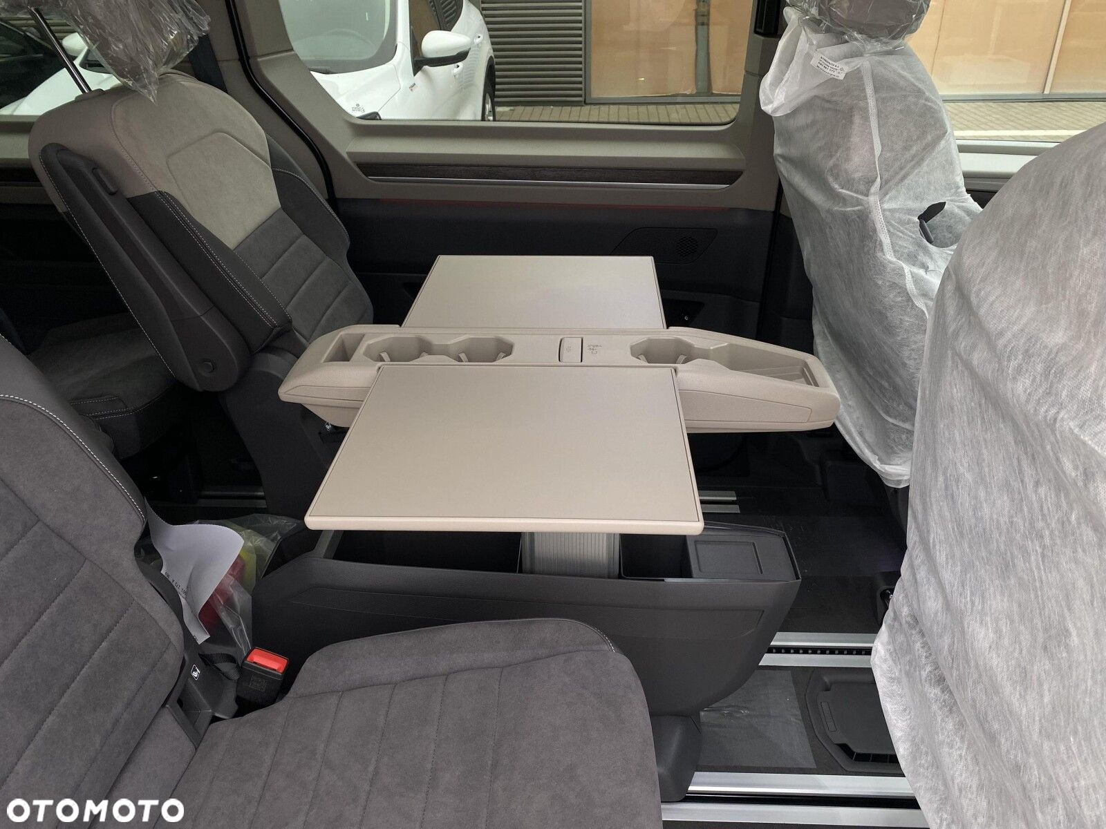 Volkswagen Multivan 2.0 TDI L1 Style DSG - 23