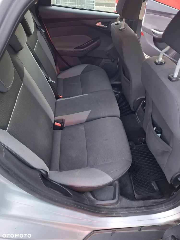 Ford Focus - 17