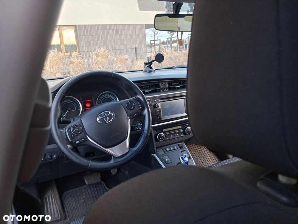 Toyota Auris - 11
