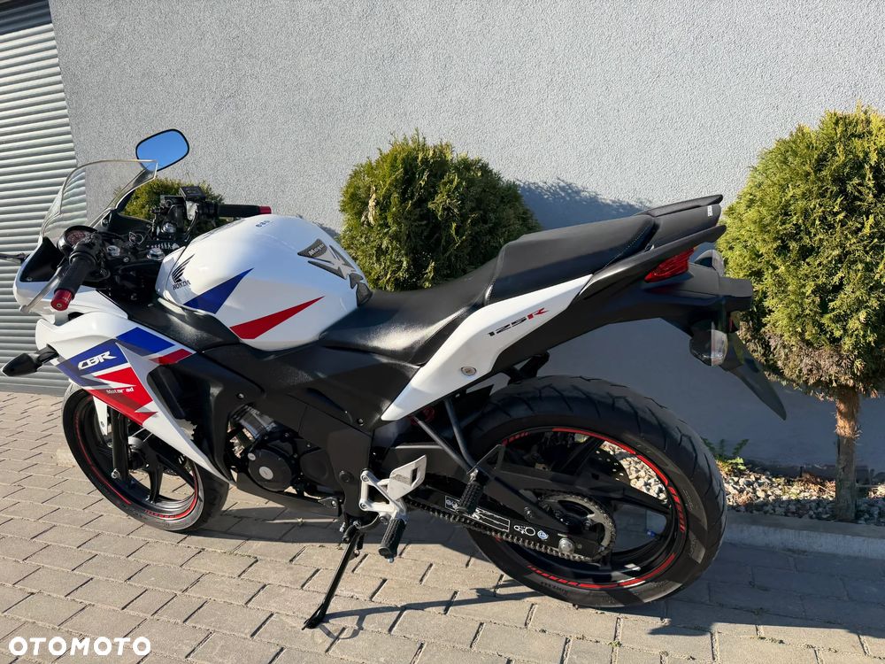 Honda CBR - 28