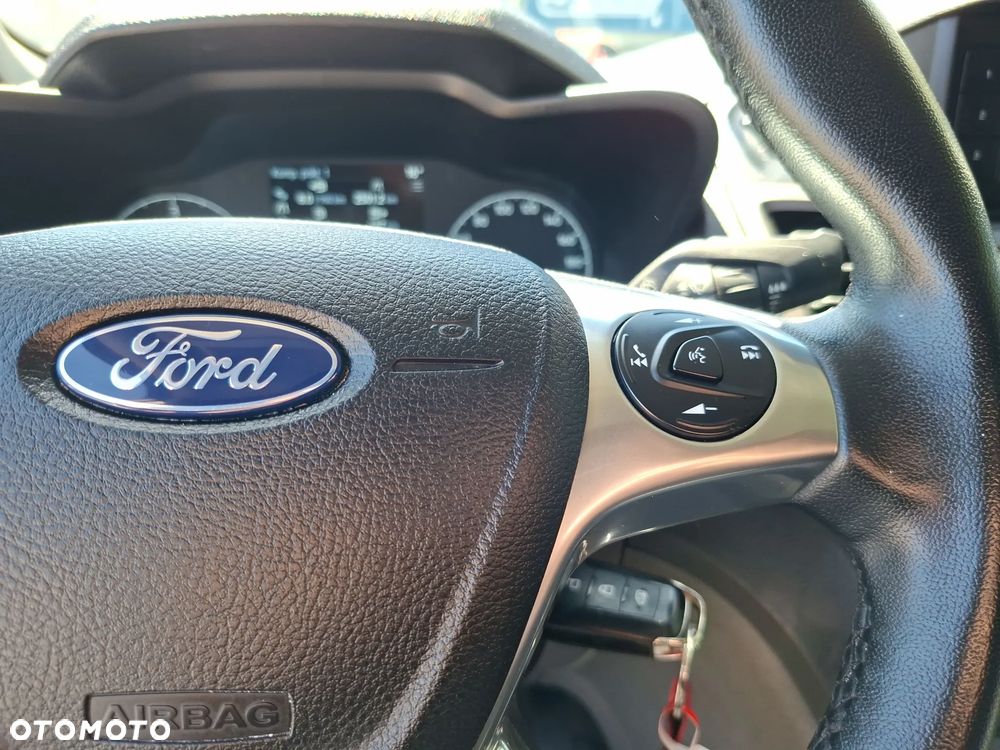 Ford Connect - 25