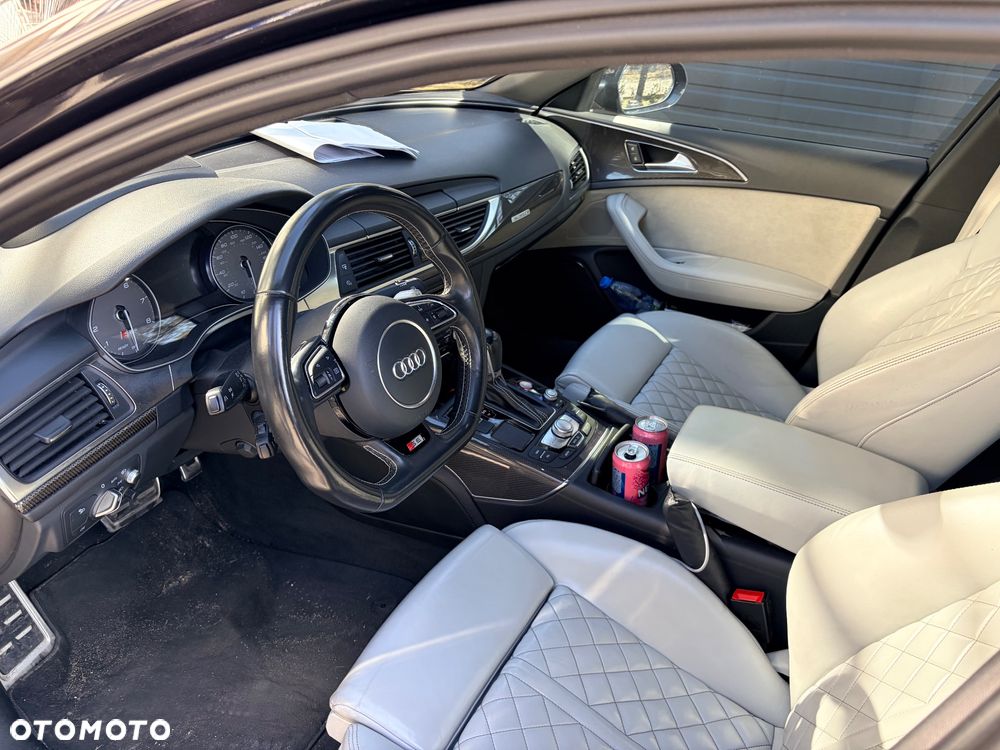 Audi S6 Limousine - 12