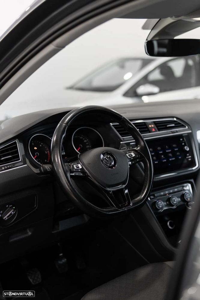 VW Tiguan 2.0 TDI Confortline - 29