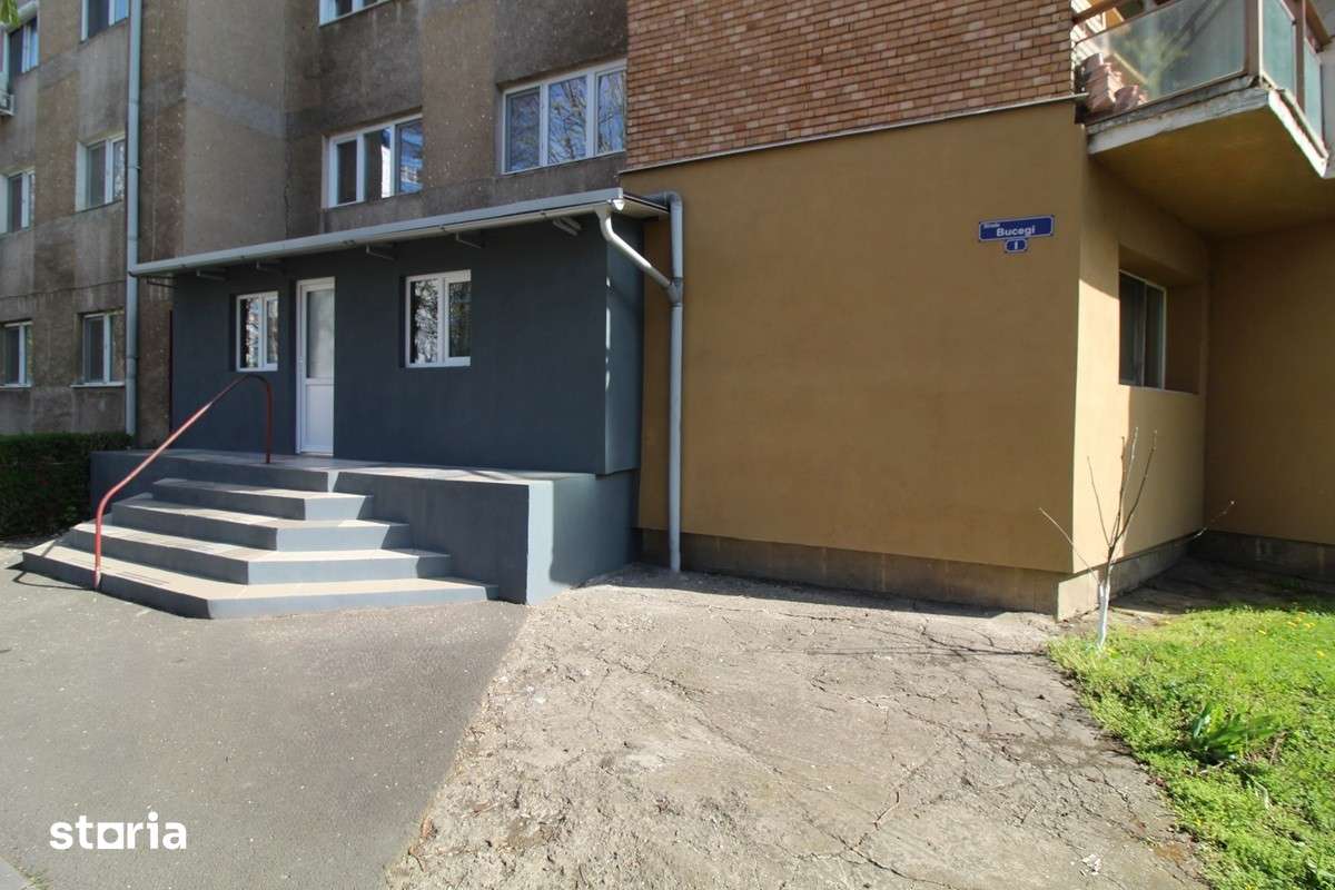 Vând apartament 4 camere în Hunedoara, Micro5/1-Poștă, parter înalt — fotografia 3