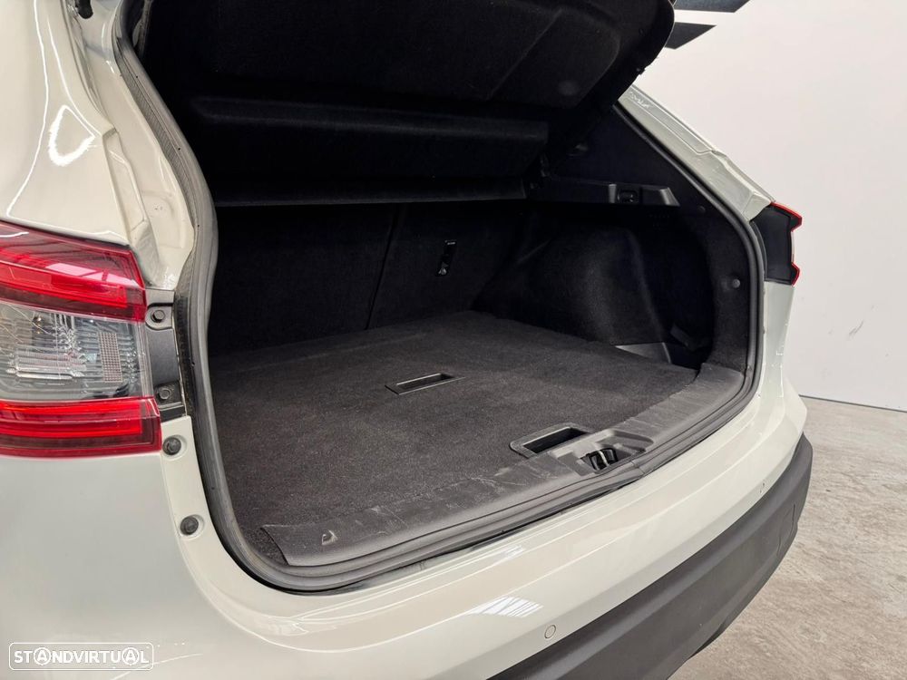 Nissan Qashqai 1.5 dCi N-Connecta - 19