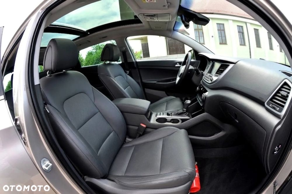 Hyundai Tucson 2.0 CRDI Premium 4WD - 19
