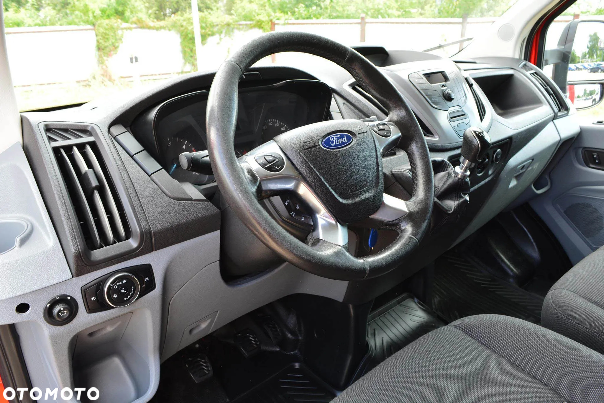 Ford TRANSIT - 12
