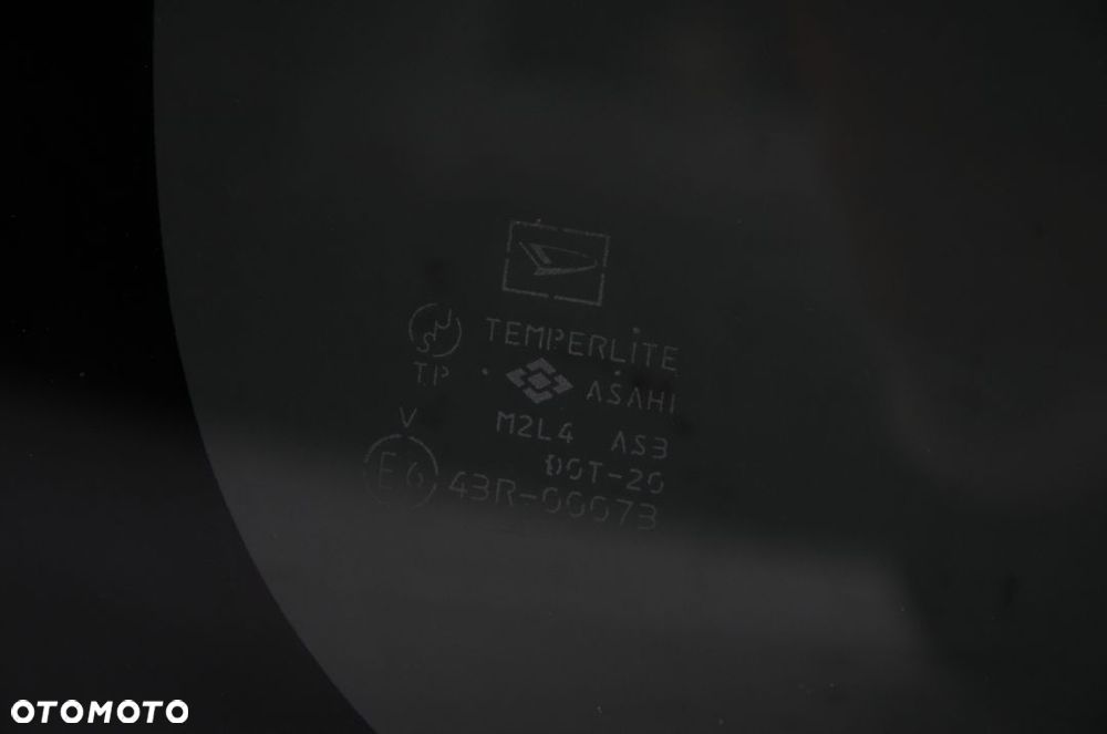 DAIHATSU YRV 2001 SZYBERDACH - 3