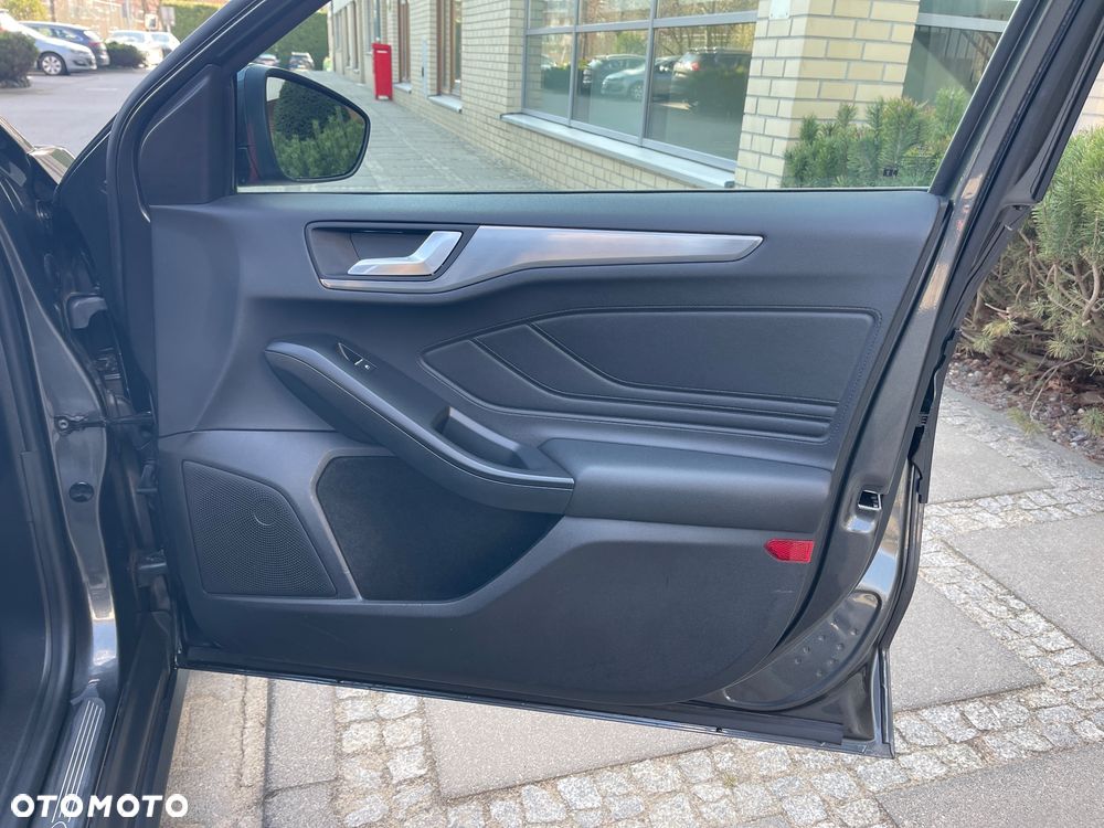 Ford Focus - 28