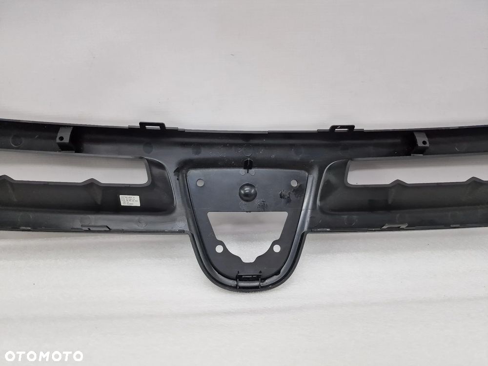 DACIA DUSTER I 10-13 NAKŁADKA CZARNA LAKIEROWANA / ATRAPA / GRILL PRZEDNI PRZÓD , NR 620789130R , NR AUKCJI GL223 - 8