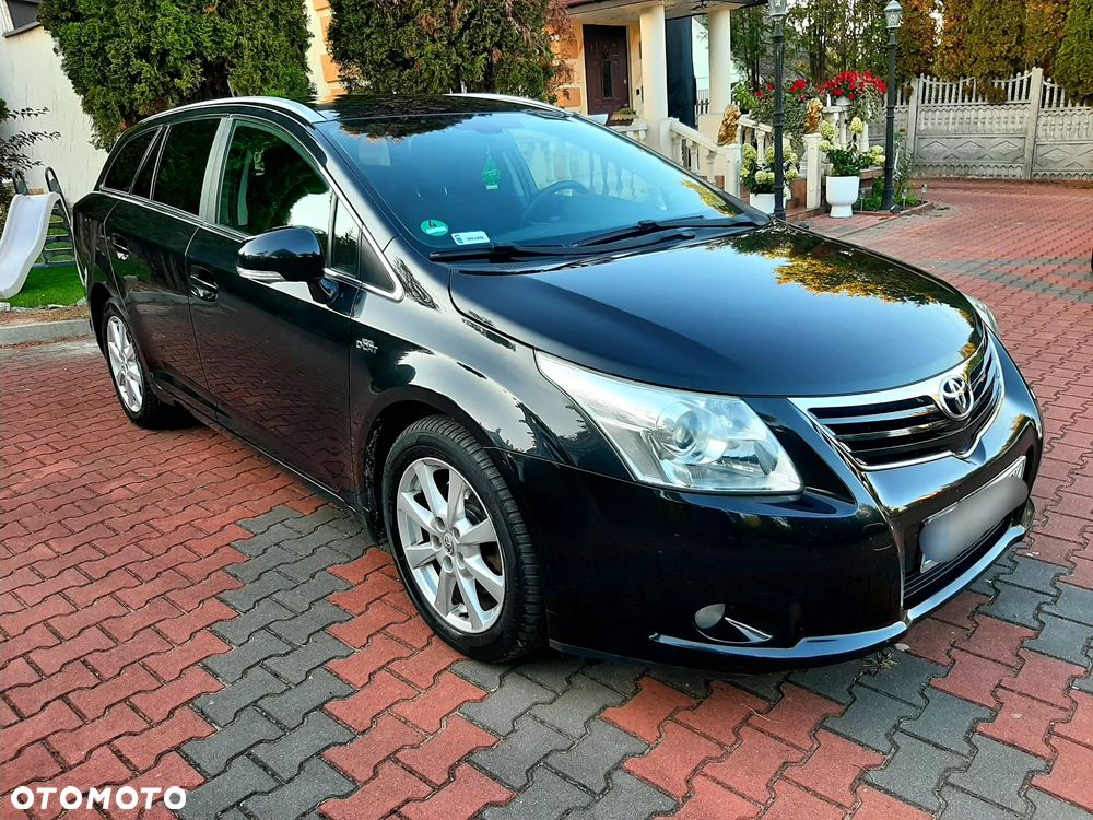 Toyota Avensis - 24