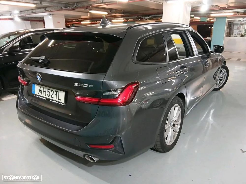 BMW 320 e Touring Corporate Edition Auto - 3