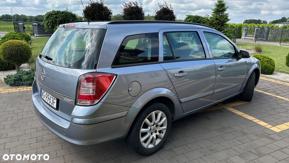 Opel Astra ver-iii-1-7-cdti-elegance - 3