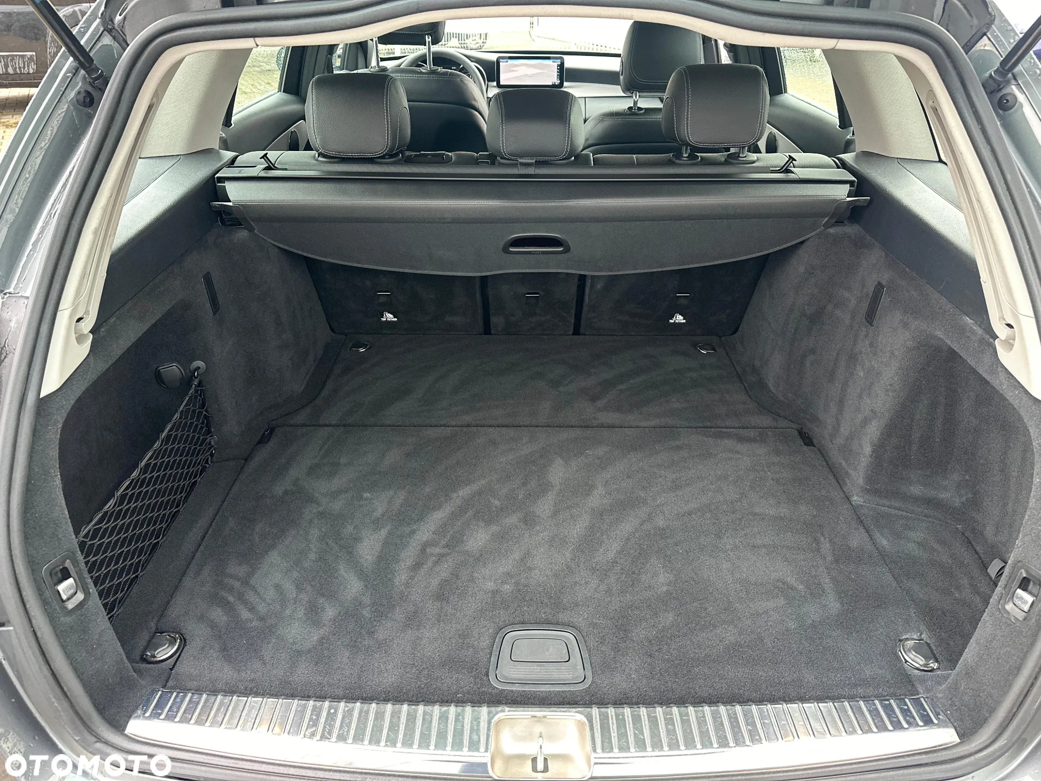 Mercedes-Benz Klasa C 180 9G-TRONIC - 29