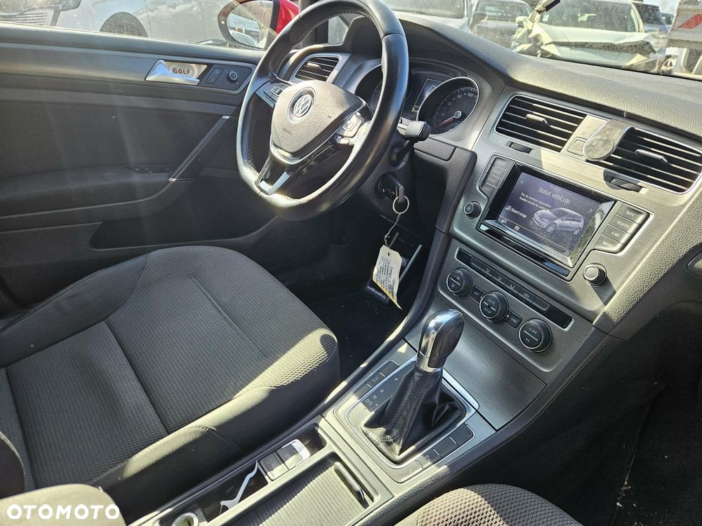 Volkswagen Golf 1.6 TDI BlueMotion Technology DSG Comfortline - 6