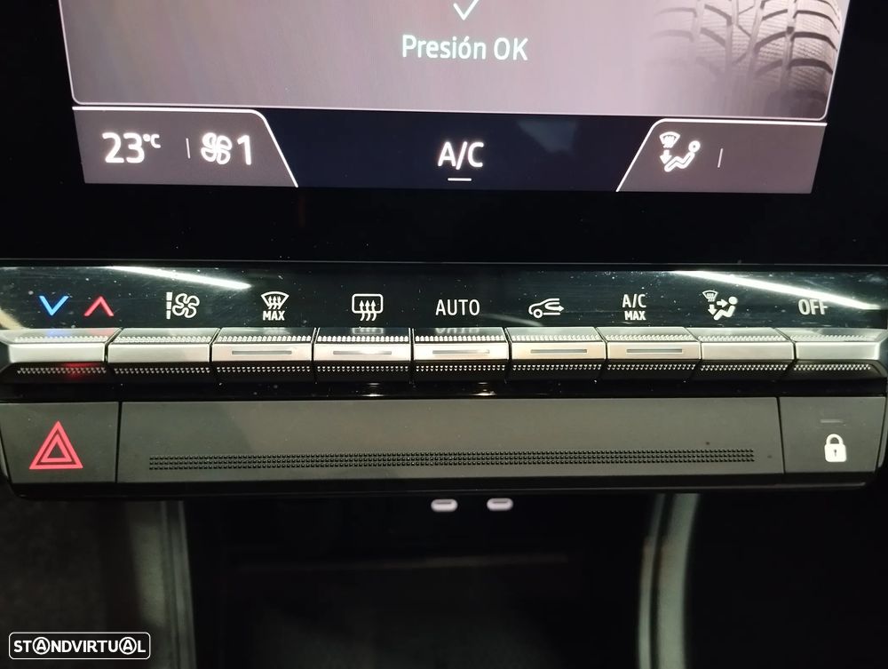 Renault Captur 1.0 TCe Techno Bi-Fuel - 37