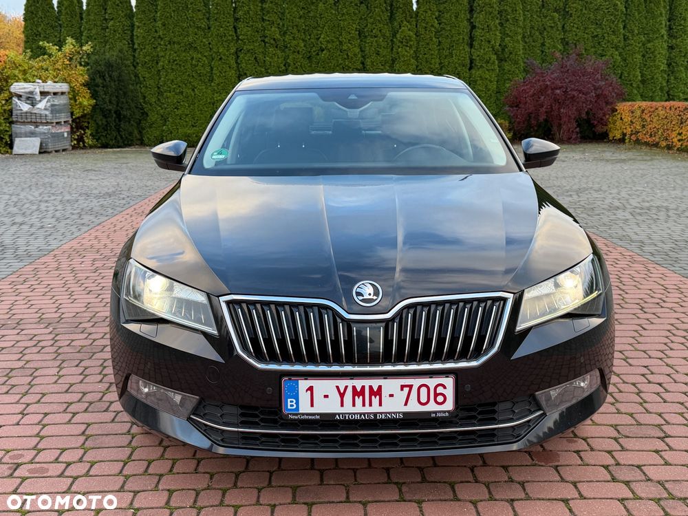 Skoda Superb 2.0 TDI DSG Sportline - 17