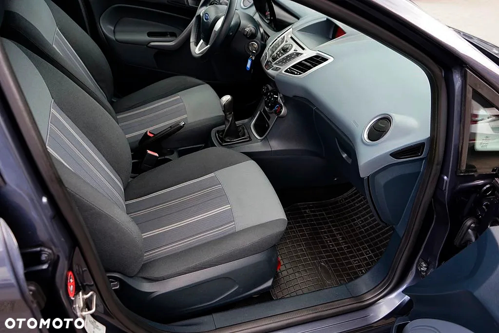 Ford Fiesta - 18