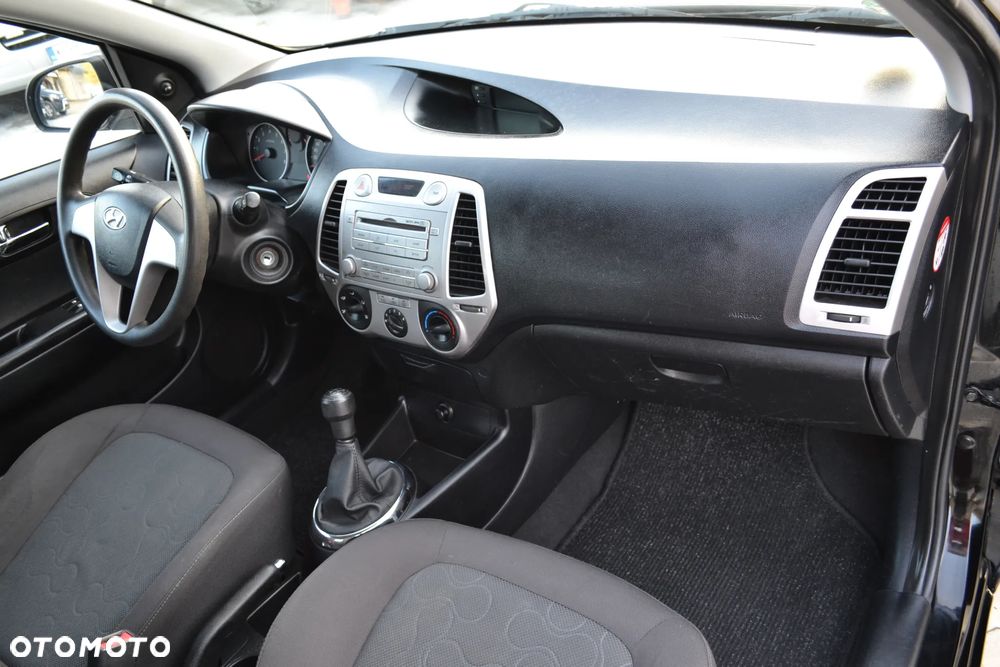 Hyundai i20 1.2 - 12