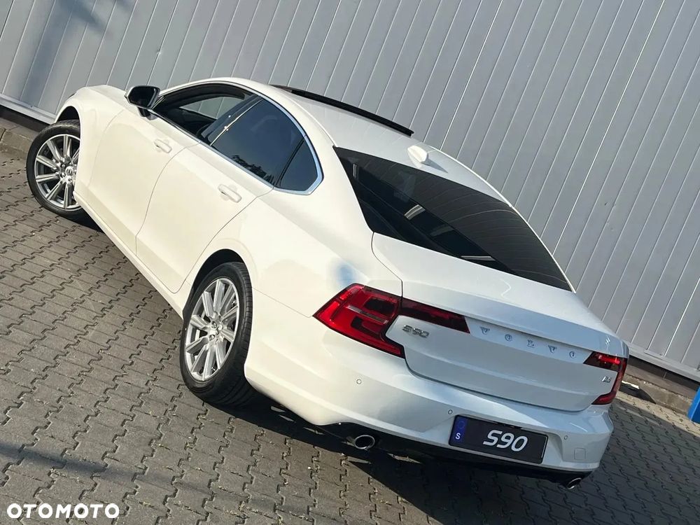 Volvo S90 - 11