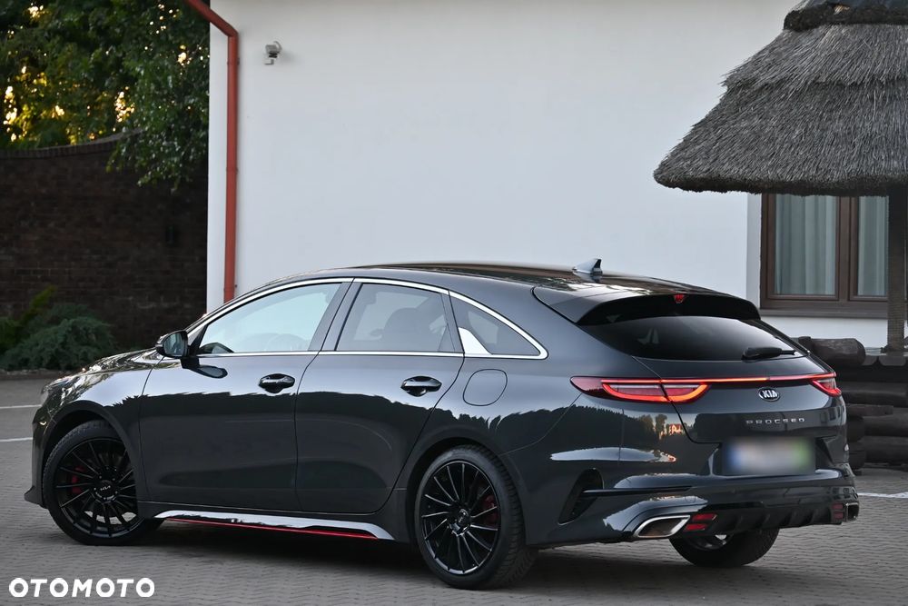 Kia ProCeed 1.6 T-GDI DCT7 OPF GT - 12