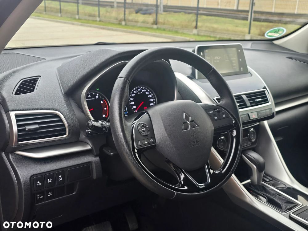 Mitsubishi Eclipse Cross 1.5 T-MIVEC ClearTec CVT 2WD Diamant Edition Plus - 15