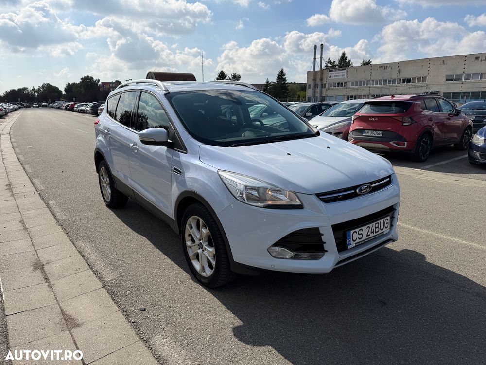 Ford Kuga 2.0 TDCi Powershift 4WD Titanium - 2