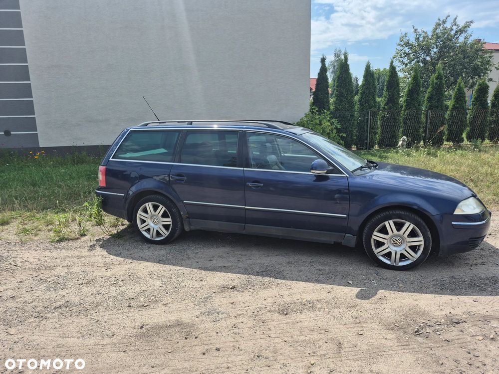 Volkswagen Passat 1.9 TDI 4Mot Highline - 2