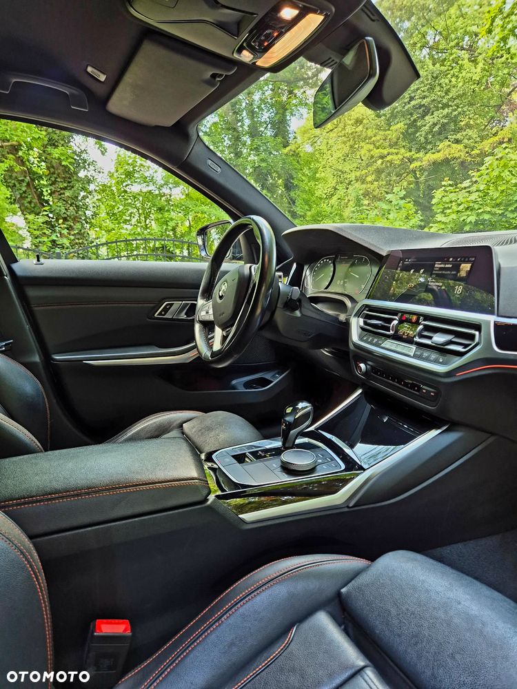 BMW Seria 3 320d Sport Line Shadow sport - 17