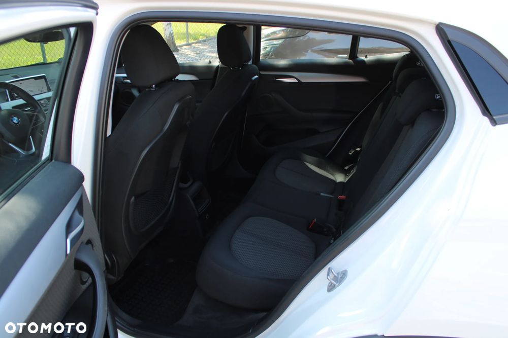 BMW X2 sDrive18i - 17